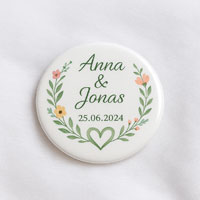 Zarter Button mit Namen Anna & Jonas im floralen Stil