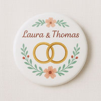 Romantischer Button mit Herzkranz und Namen Laura & Thomas