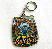 "PTA Sweden" als UV-Druck auf Holz mit Schlüsselkette